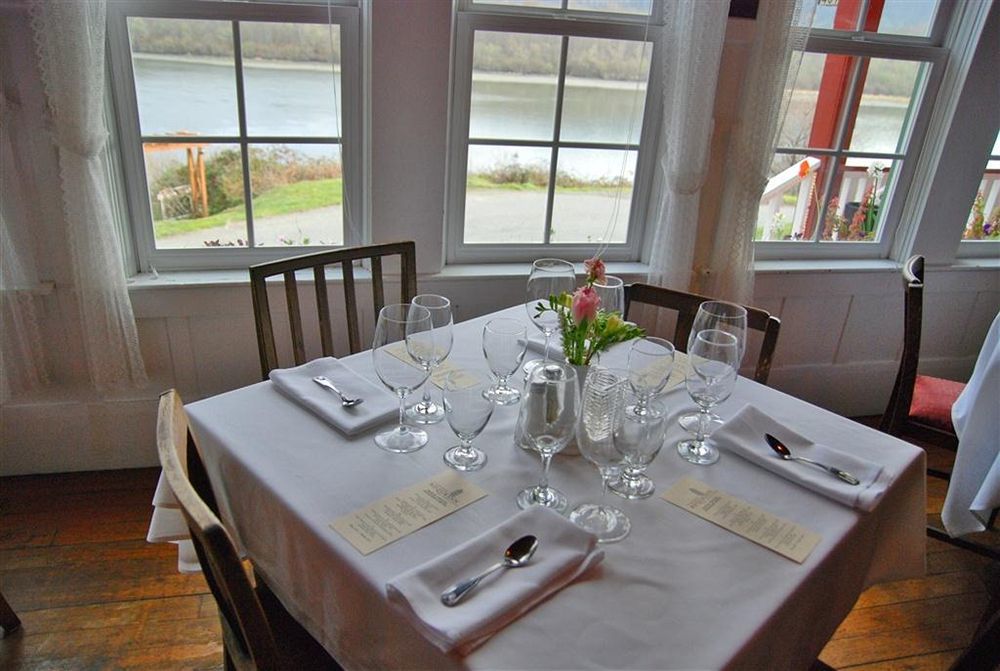 The Historic Requa Inn Klamath Extérieur photo